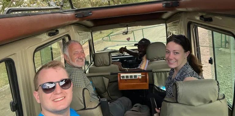 Why Open-Top Safari Jeeps Are Best for Wildlife Viewing